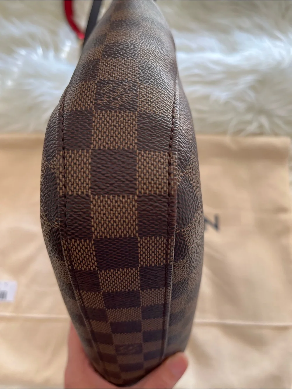Louis Vuitton South Bank Besace